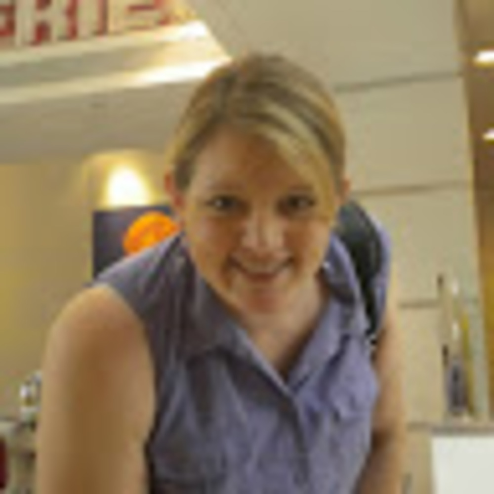 Meet your Posher, Synthia